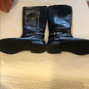 Black size 8 knee-high boots